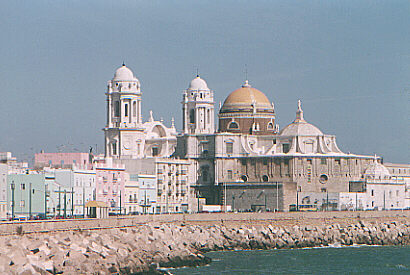  la Catedral de Cádiz, desde el Campo del Sur
