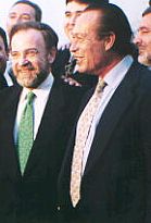 Curro Romero, con Burgos, en la Caleta de Cádiz